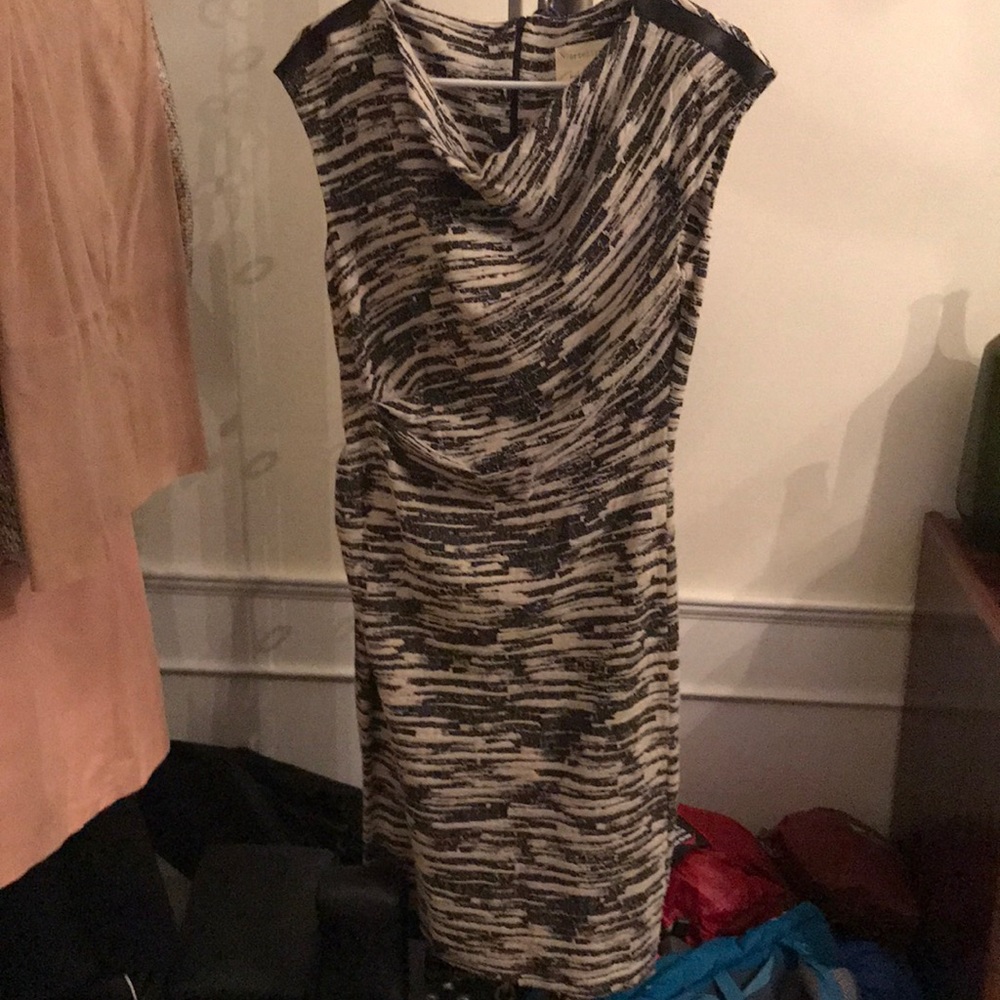 Gorgeous Nicole Miller Atelier tailored dress
